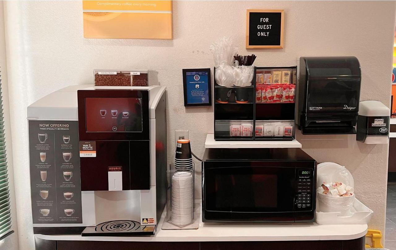 Motel 6-Regina, Sk Bagian luar foto